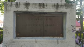Pomník - nápis pomníku, autor: Milan Hron